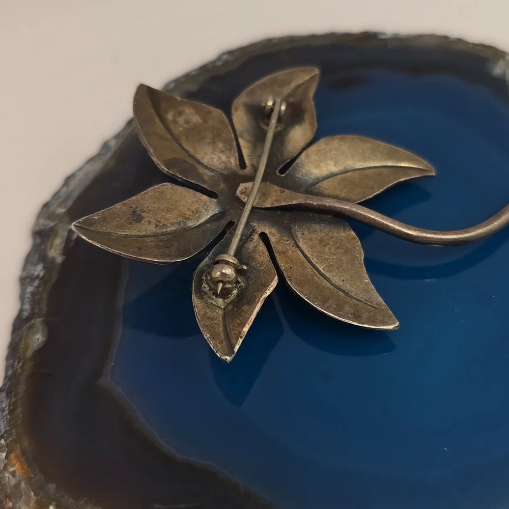 Vintage Southwestern Native American Turquoise Silver Flower Brooch